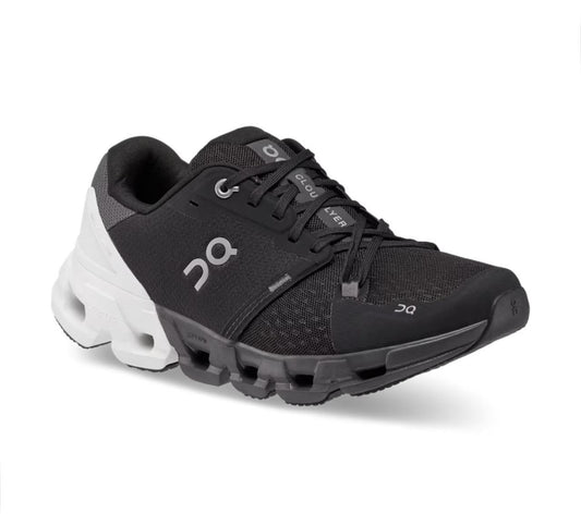 On Running Cloudflyer 4 Black and White