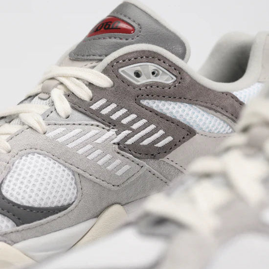 New Balance 9060 Shoes