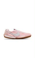 Nike Moon Shoe SP
Jacquemus Aluminum Pink