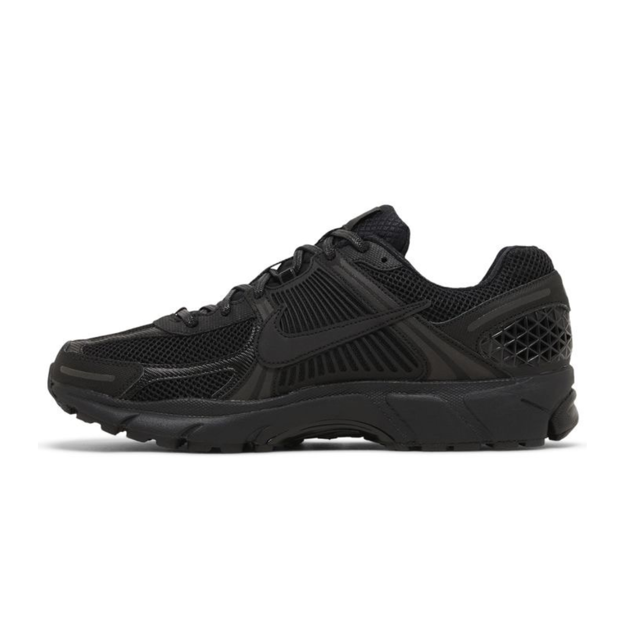 Air Zoom Vomero 5 'Triple Black'