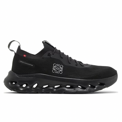 LOEWE x OnCloudtilt All black