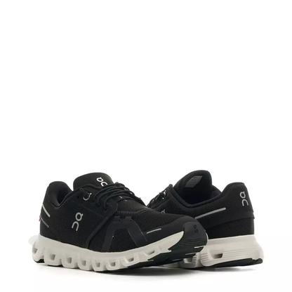 On Running W Cloud sneakers