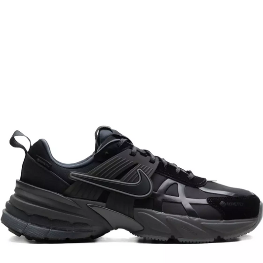 Nike V2K Run GORE-TEX  Black Iron Grey Medium Ash Black sneakers1