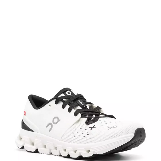 On Running Cloud X 4 sneakers